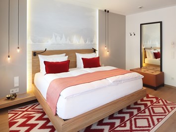 Hotel DAS TEGERNSEE Zimmerkategorien Superior Doppelzimmer mit Seeblick | Haus Tegernsee