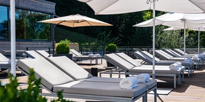 Hotels am See - Verpflegung: Frühstück - Sonnenterrasse - Hotel DAS TEGERNSEE