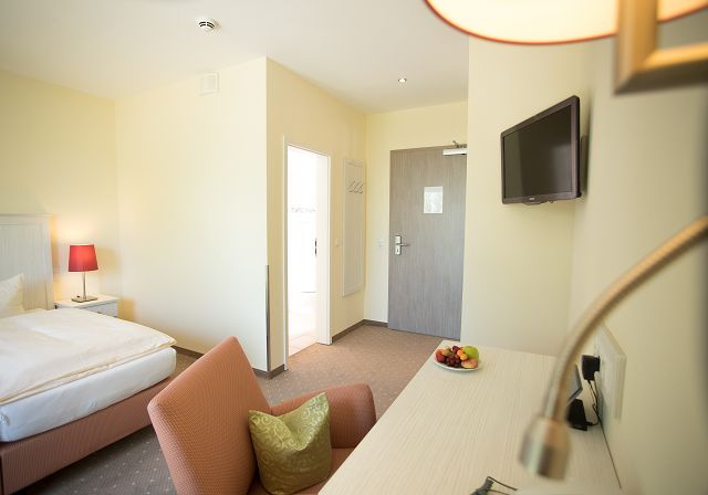 Urlaub am See: Zimmer Waldseite - Strandhaus am Inselsee