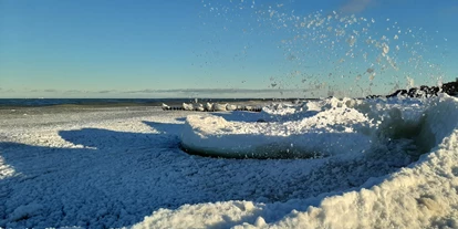 Hotels am See - Verpflegung: Frühstück - Die Ostsee im Winter. - Hotel „Karl´s Burg”