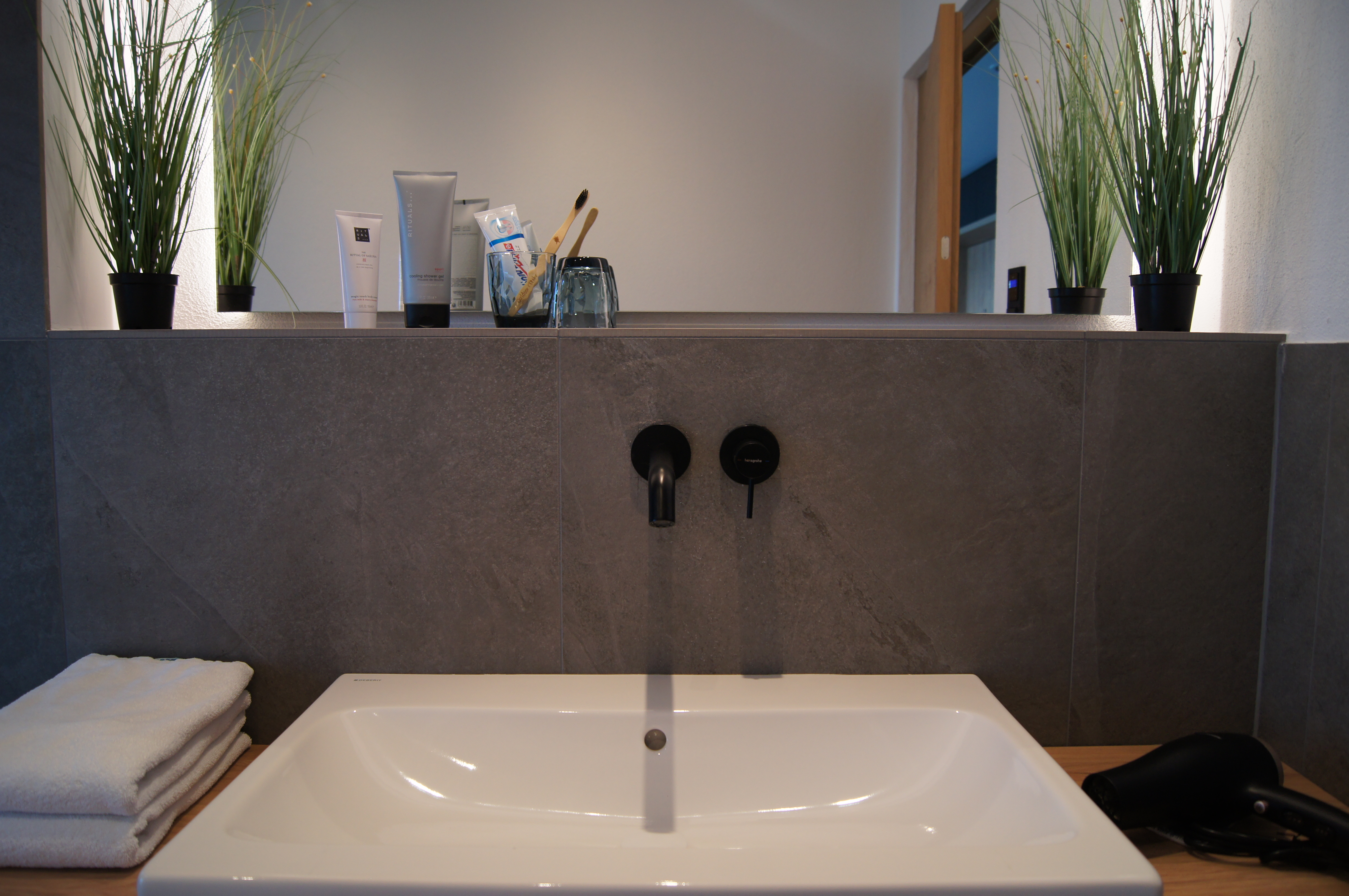 Urlaub am See: Badezimmer - Seehaus Apartments am Kochelsee