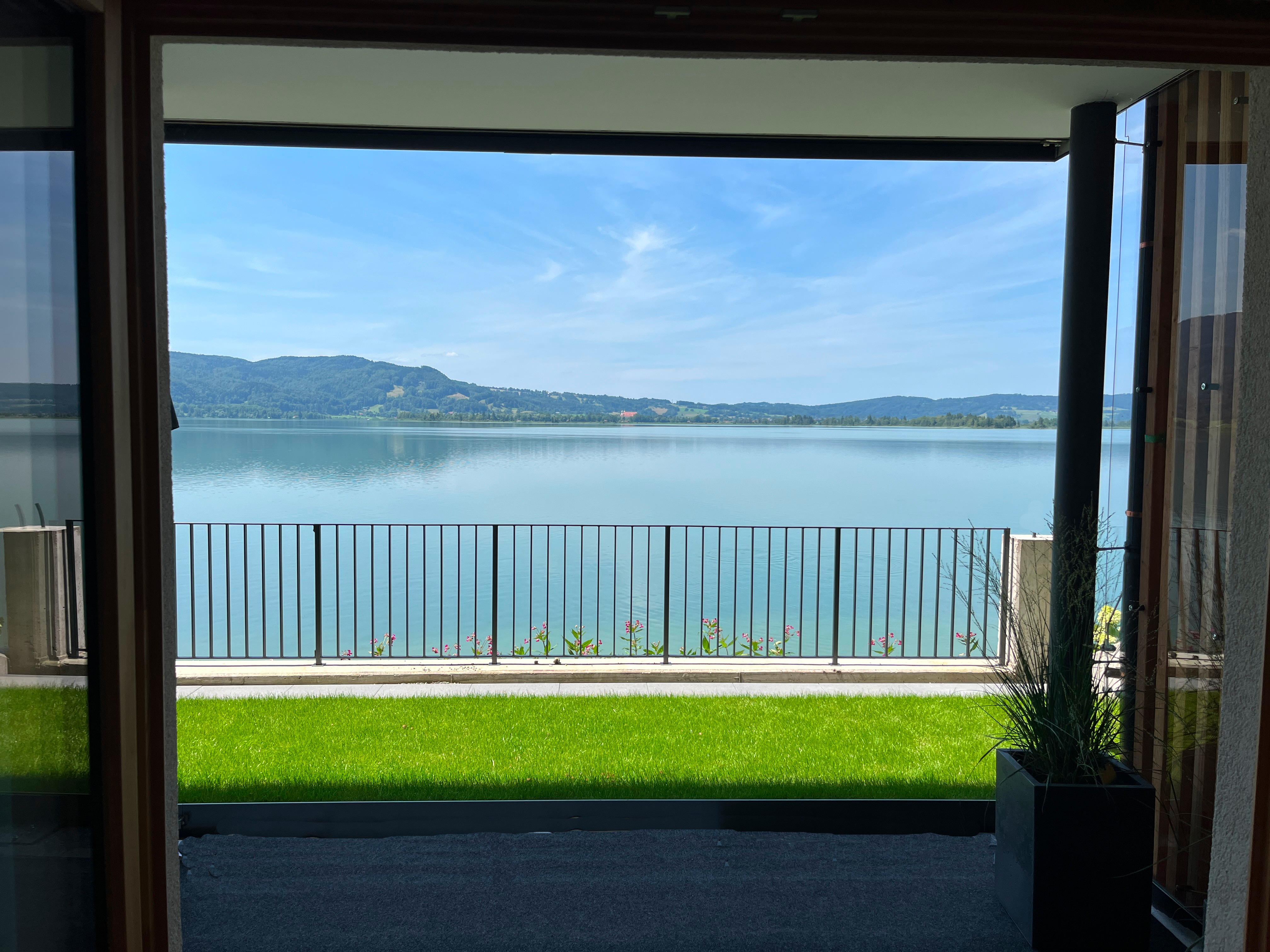 Urlaub am See: Ausblick - Seehaus Apartments am Kochelsee