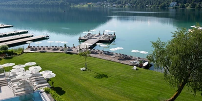 Hotels am See - Verpflegung: Frühstück - Blick auf den Garten und privaten Badesteg - Hotel & Spa Sonne Klopeinersee