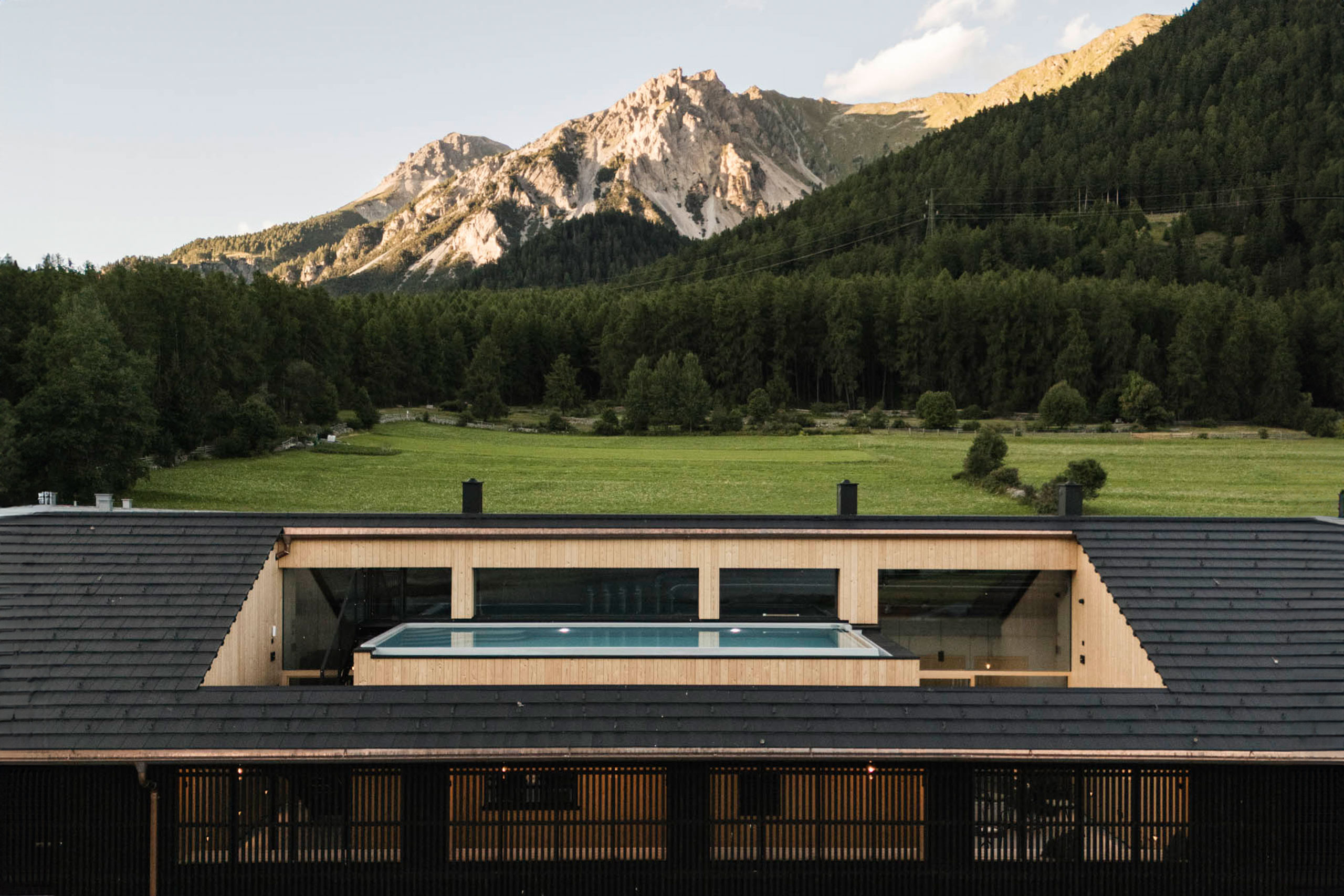 Urlaub am See: Skypool - Auramonte