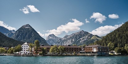 Hotels am See - Parkgarage - Eine Lage wie sonst keiner!
Einzigartige Lage direkt am Ufer des Achensees - Travel Charme Fürstenhaus Am Achensee