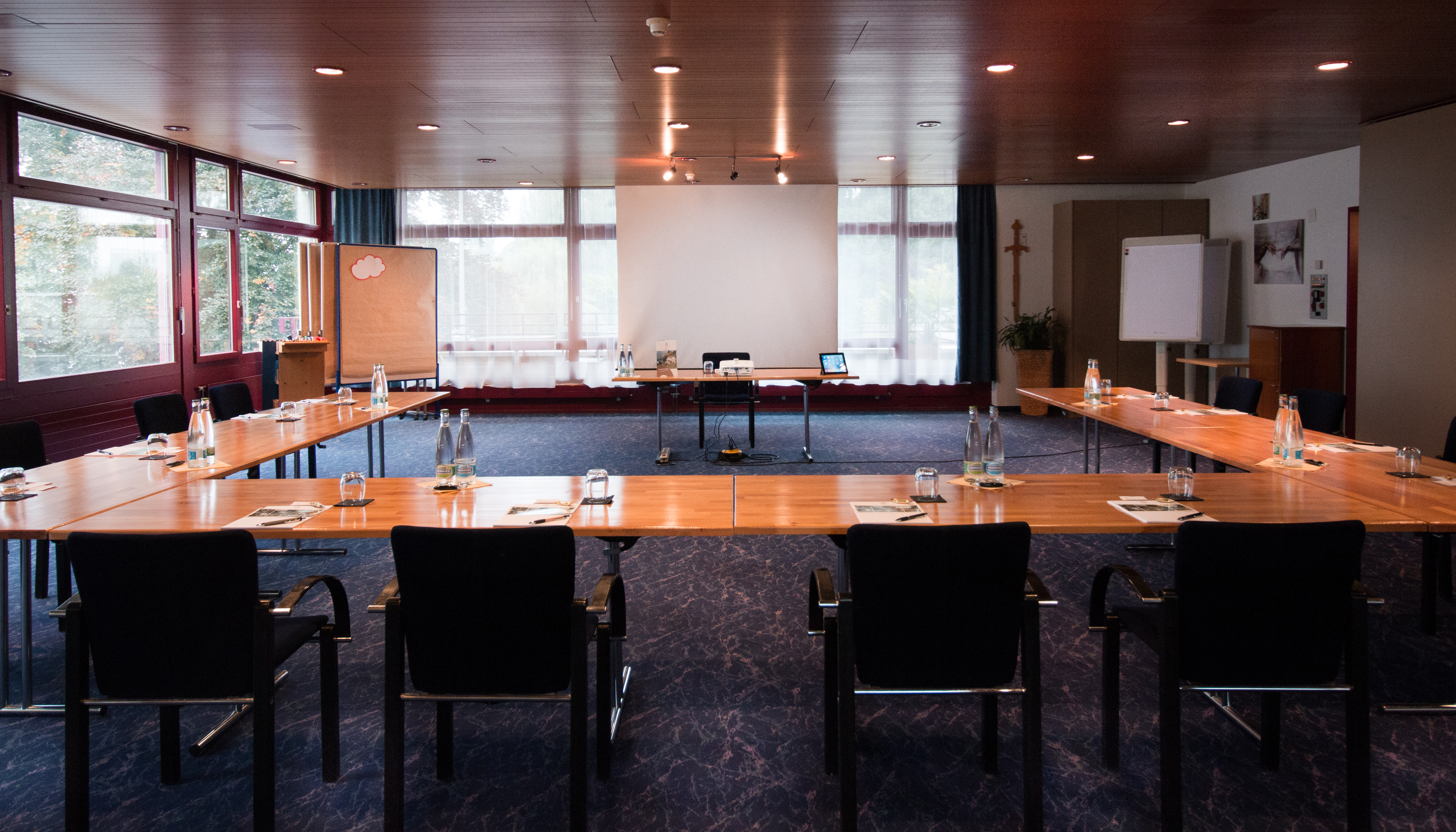 Urlaub am See: Park-Hotel Inseli