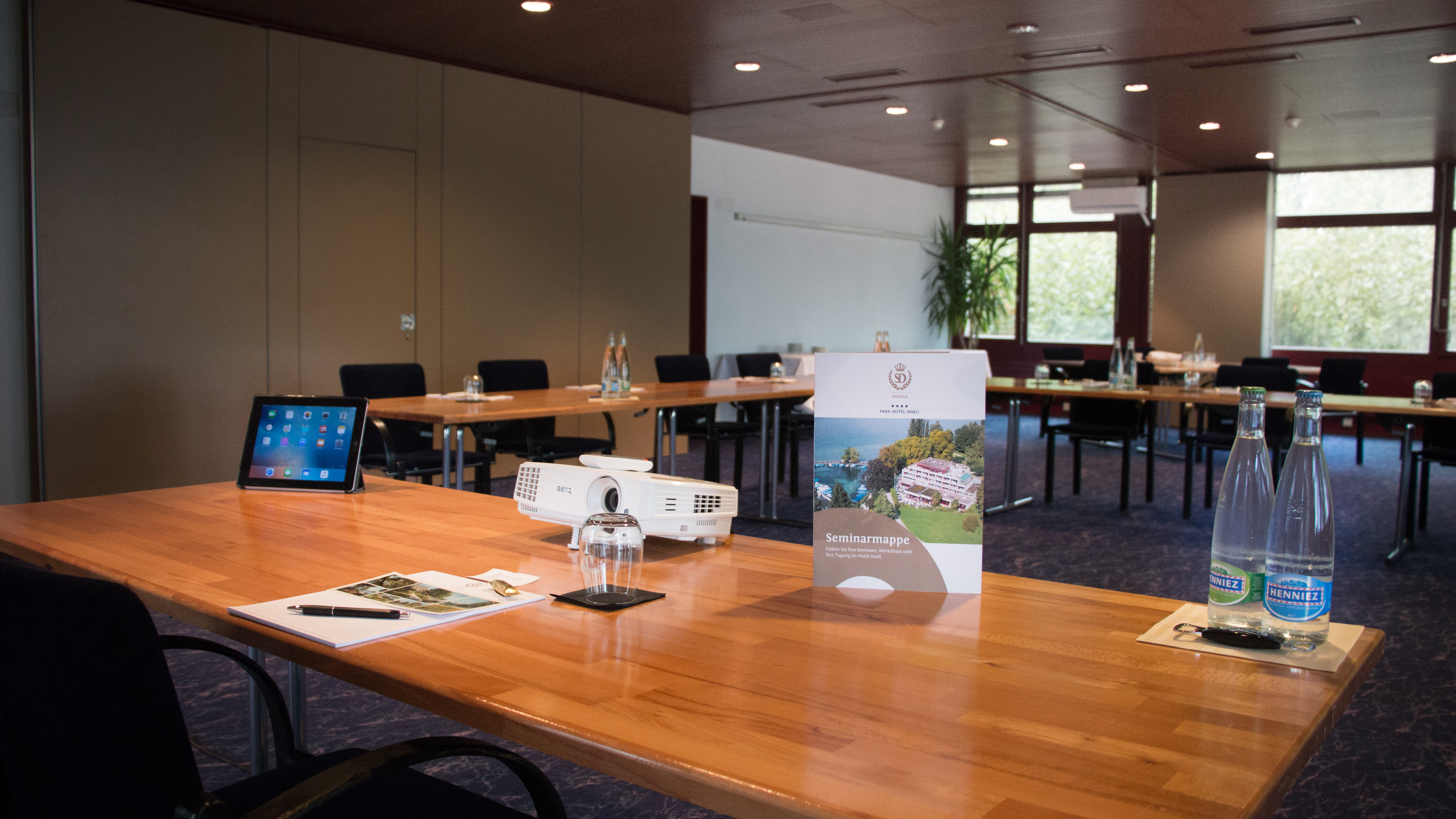 Urlaub am See: Park-Hotel Inseli