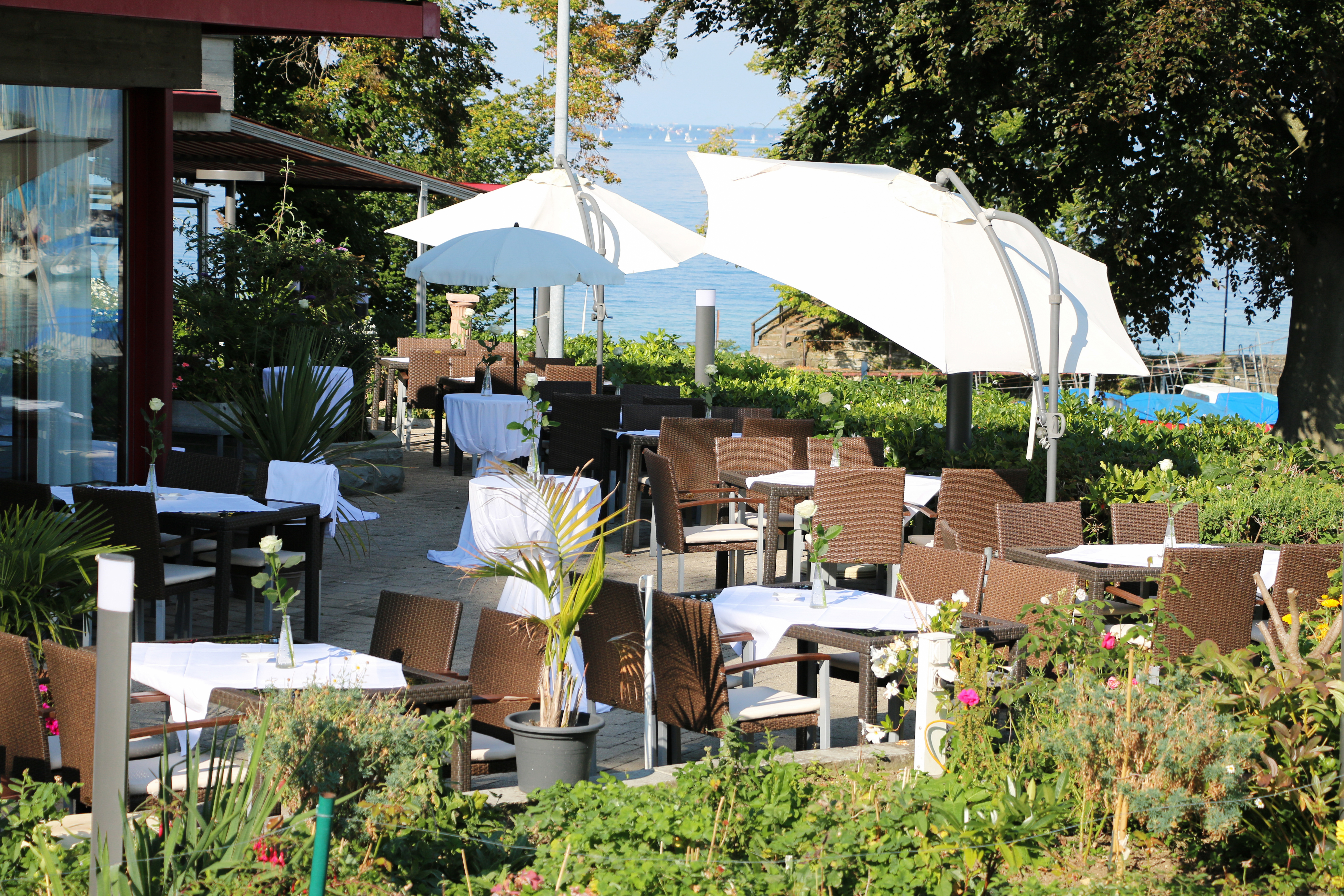 Urlaub am See: Park-Hotel Inseli