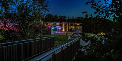 Hotels am See - Verpflegung: Frühstück - Abendstimmung - MAREMÜRITZ Yachthafen Resort