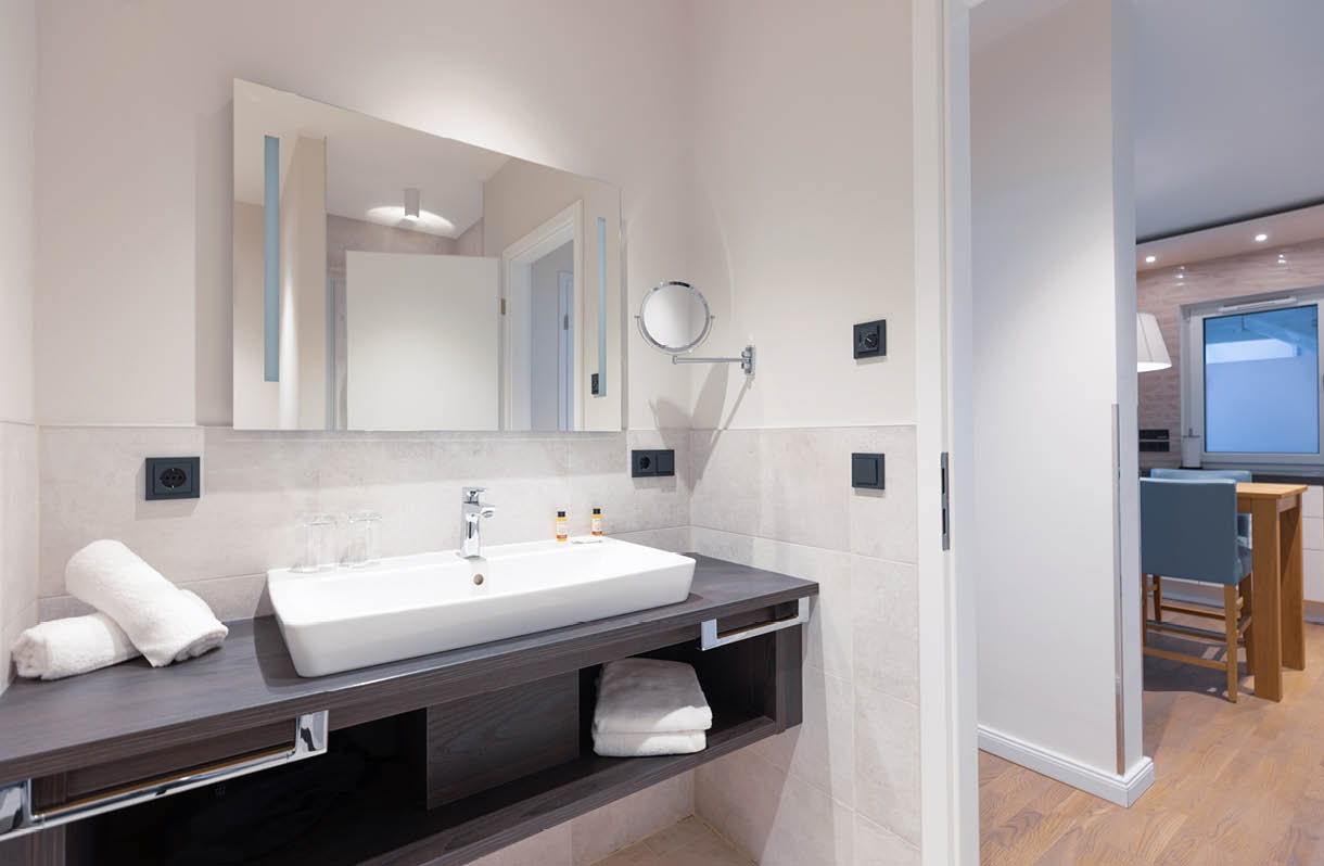 Urlaub am See: Aurora Appartement - MAREMÜRITZ Yachthafen Resort