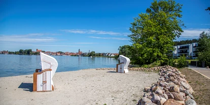Hotels am See - Verpflegung: Frühstück - Strandabschnitt - MAREMÜRITZ Yachthafen Resort