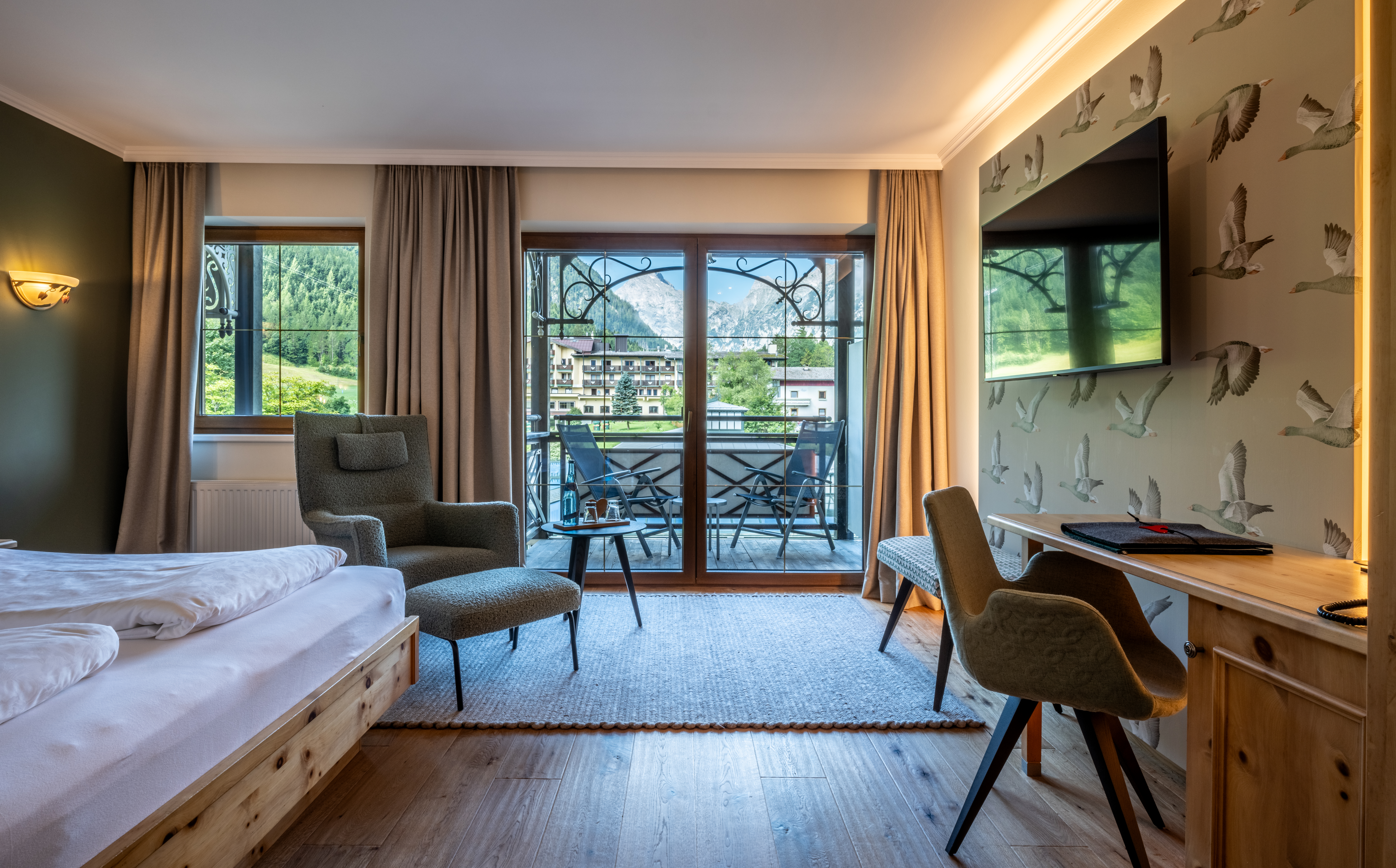 Hotel Wiesenhof Achensee Zimmerkategorien Doppelzimmer Zirbe