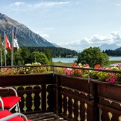Urlaub am See - Balkon mit Blick auf den Heidsee - Hotel Seehof Valbella am Heidsee