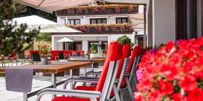Hotels am See - Verpflegung: Frühstück - Sonnenterrasse mit Blick auf den Heidsee - Hotel Seehof Valbella am Heidsee