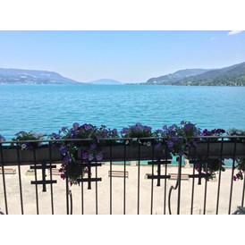 Urlaub am See: Traumhafter Ausblick von Doppelzimmer und Appartement - Hotel Post