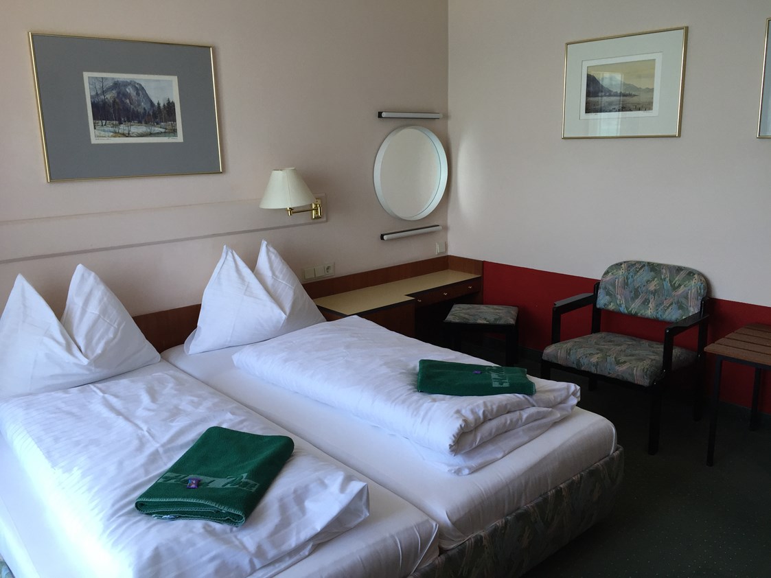 Urlaub am See: Doppelzimmer - Hotel Post