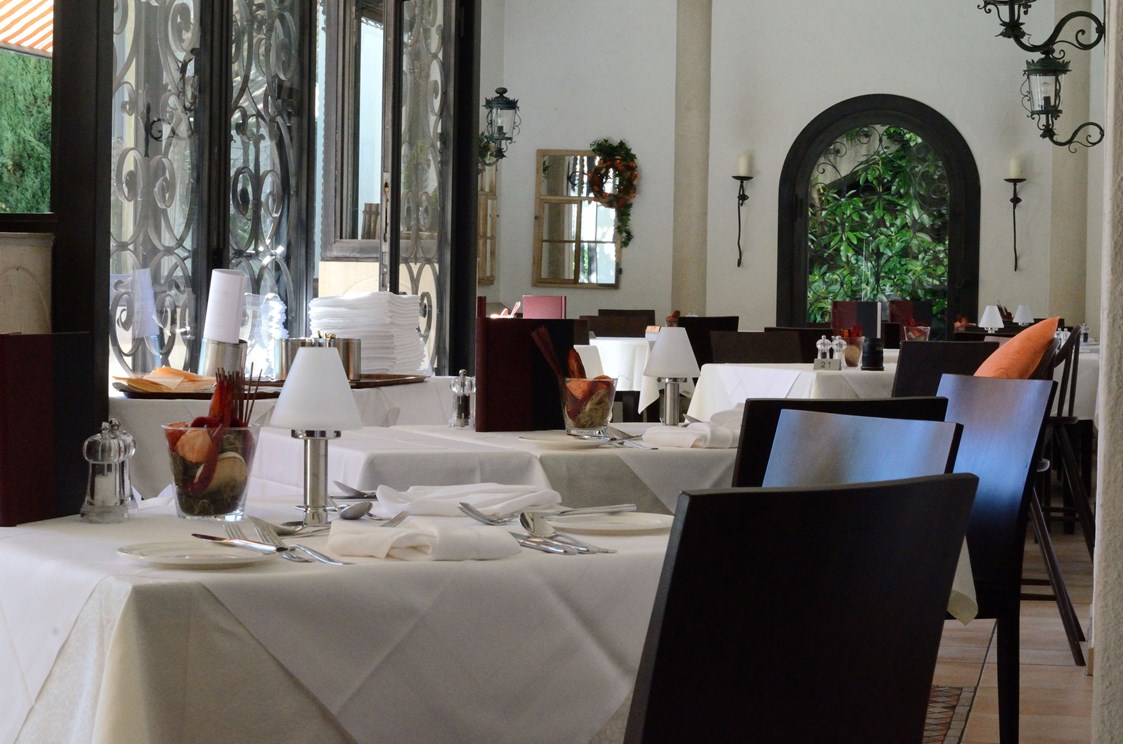 Urlaub am See: Restaurant - Sunstar Hotel Brissago - Sunstar Hotel Brissago