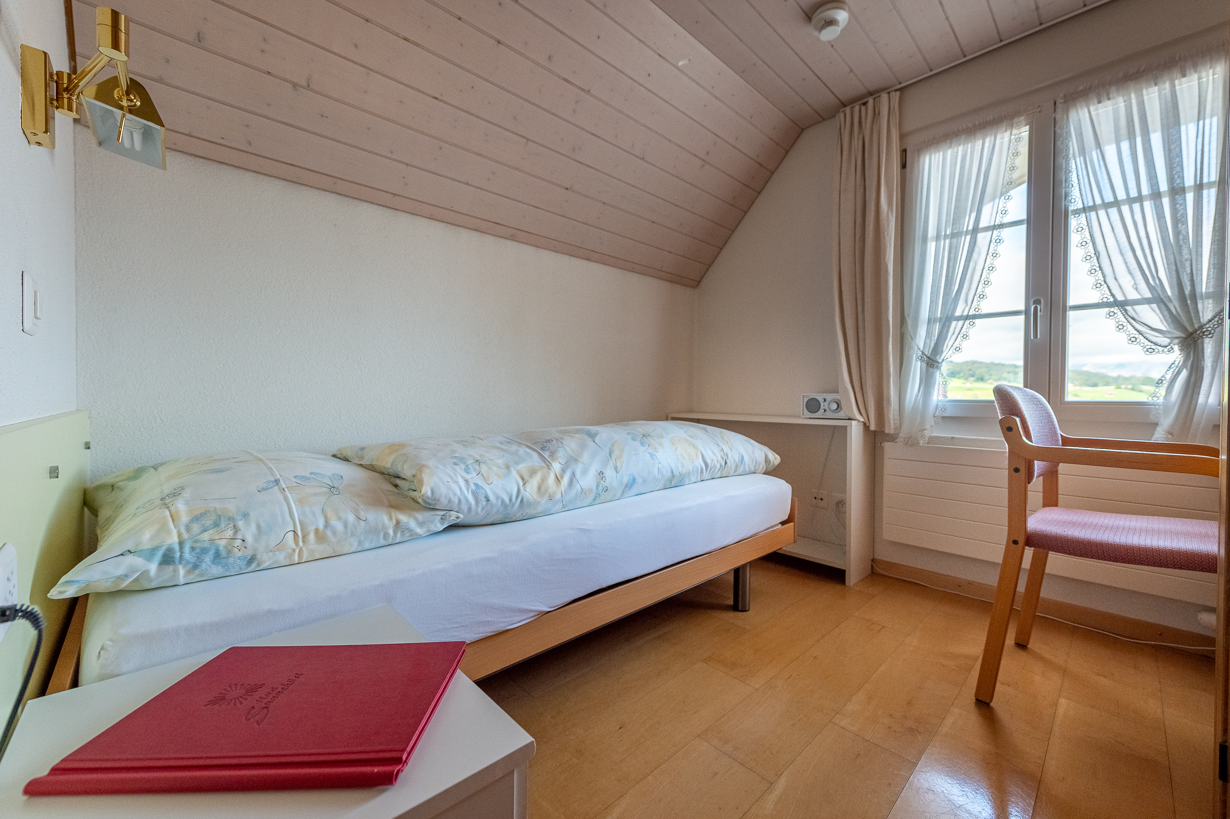 Hotel Sunnehüsi Zimmerkategorien Einzelzimmer mit Seesicht 