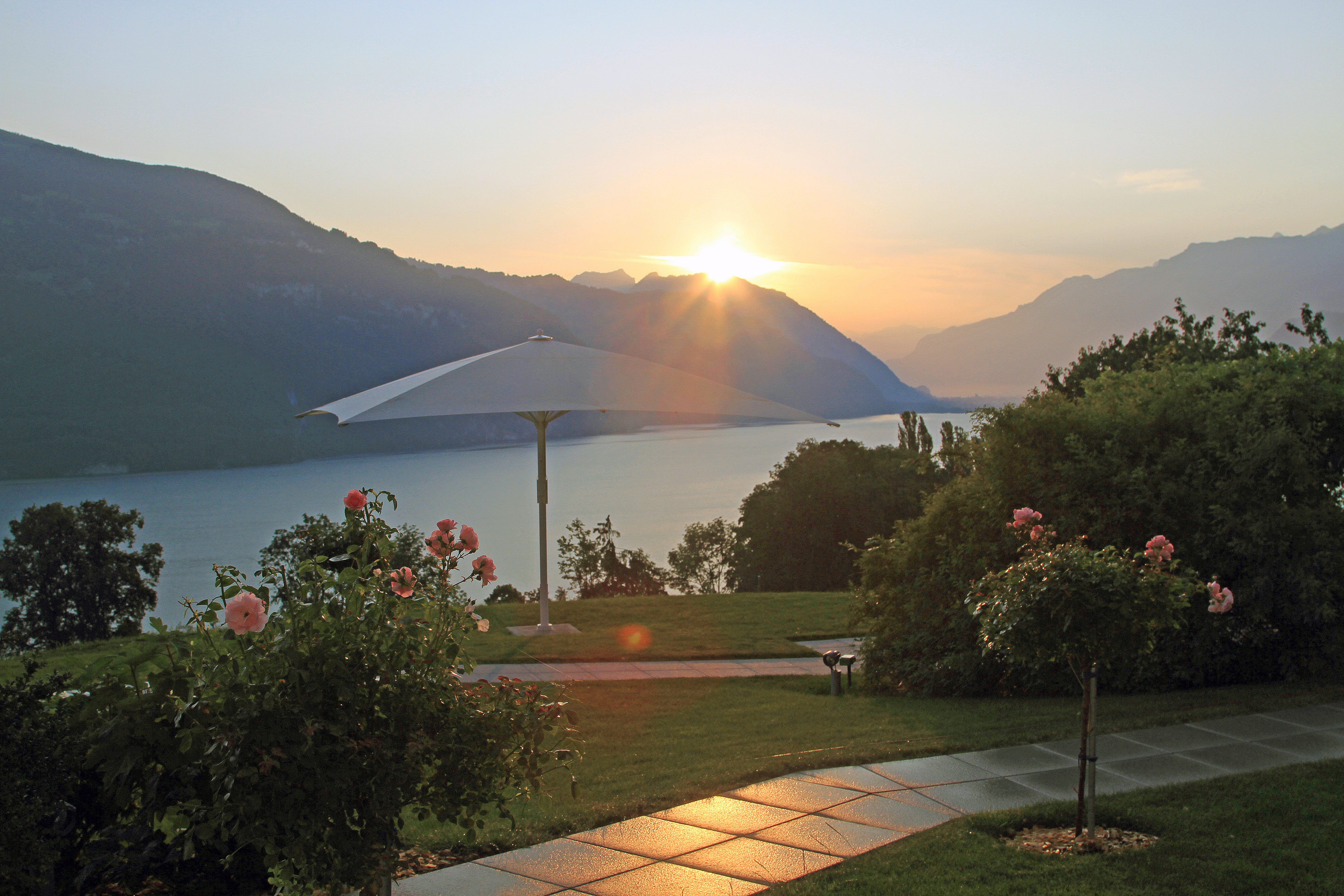 Hotels am See - Gunten - Abendstimmung - Hotel Sunnehüsi