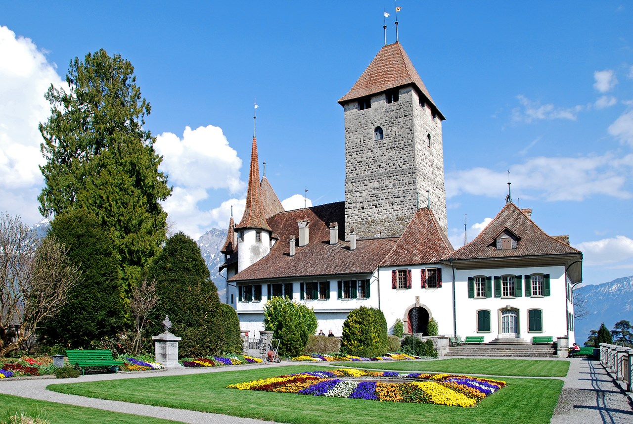 Strandhotel Belvedere Freizeitangebote am See Schloss Spiez