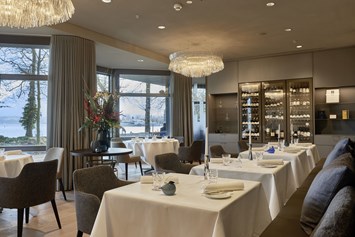 Urlaub am See: "dasRestaurant" im Seepark Thun - ausgezeichnet  mit 1 Stern Guide Michelin 1 Stern und 16 Punkte GaultMillau - Congress Hotel Seepark