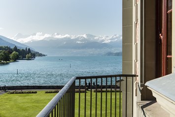 Urlaub am See: Aussicht - Schloss Schadau Hotel - Restaurant