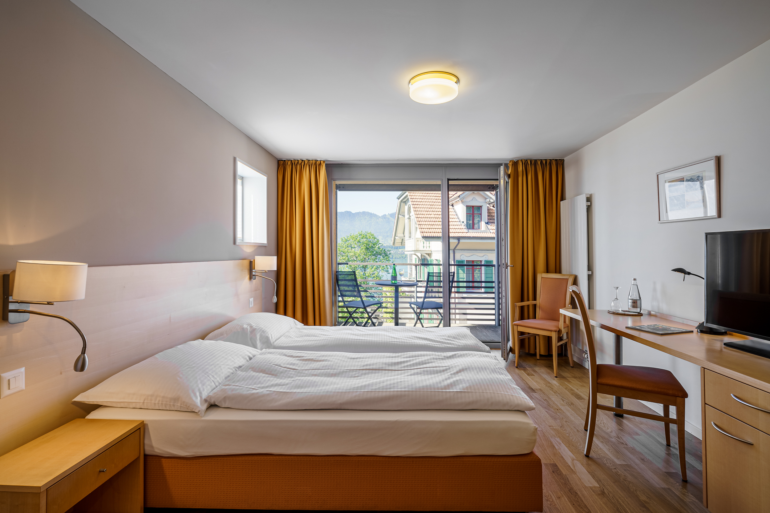 Urlaub am See: Hotel Schönbühl