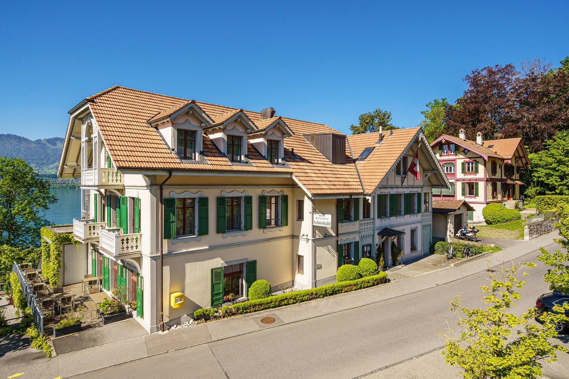 Urlaub am See: Hotel Schönbühl