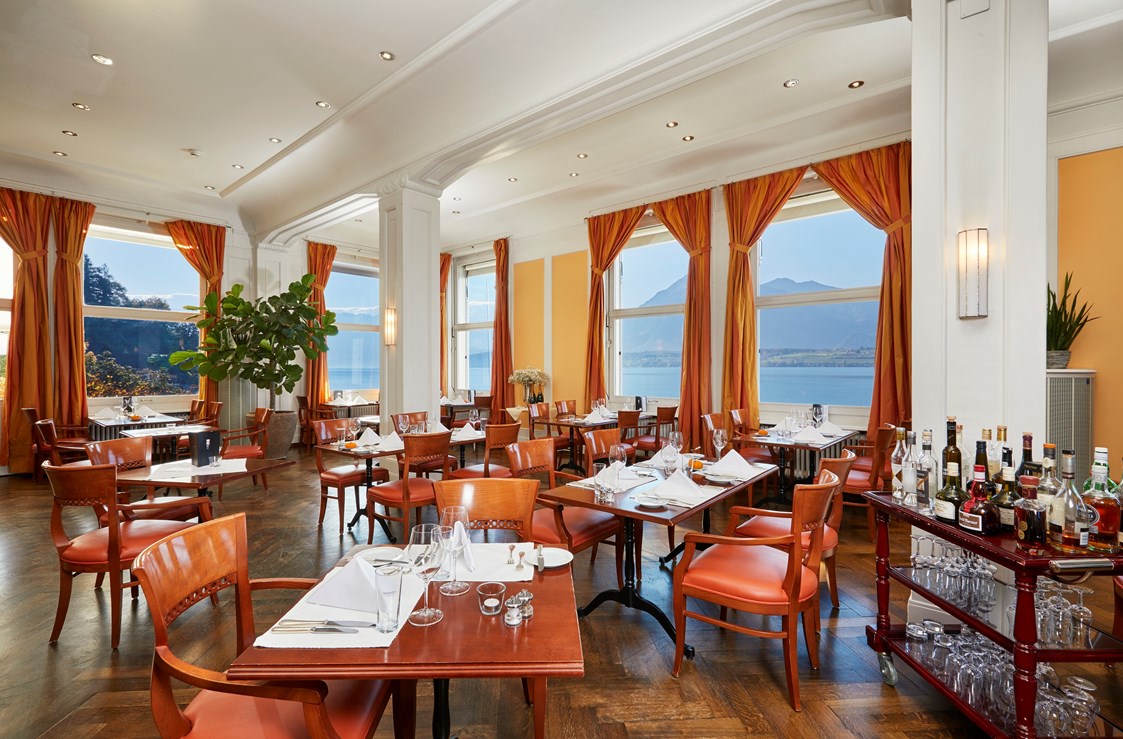 Urlaub am See: Restaurant - Hotel Restaurant Bellevue au Lac