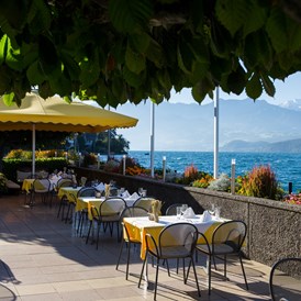 Urlaub am See: Seeterrasse - Hotel Restaurant Bellevue au Lac