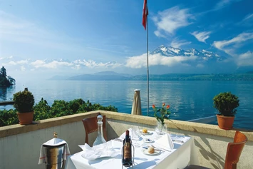 Urlaub am See: Restaurant - Hotel Restaurant Bellevue au Lac