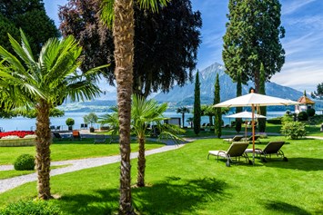 Urlaub am See: Mediterraner Park - Parkhotel Gunten
