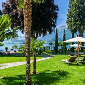 Urlaub am See: Mediterraner Park - Parkhotel Gunten
