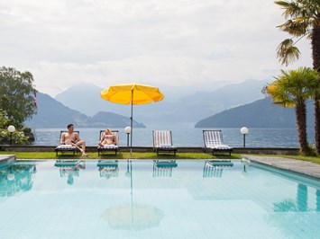 Romantik Hotel Beau Rivage Freizeitangebote am See Schwimmen am Vierwaldstättersee