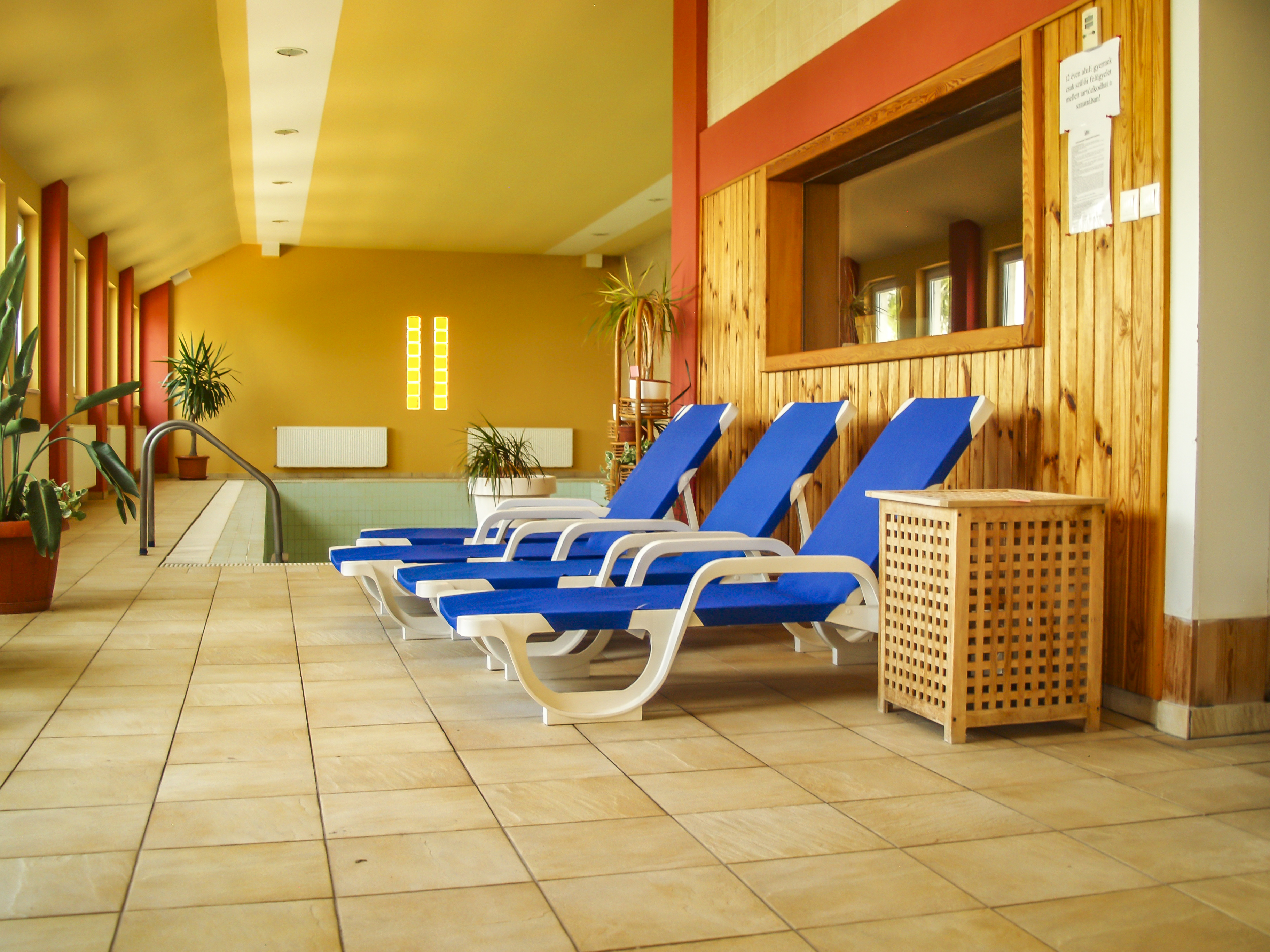 Urlaub am See: Világos Hotel Balatonvilágos