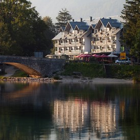 Urlaub am See: Hotel Jezero Bohinj - Hotel Jezero