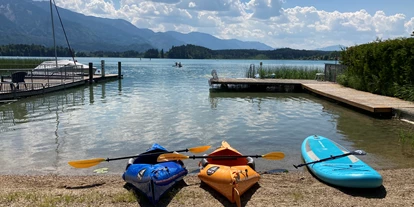 Hotels am See - Verpflegung: Frühstück - Kajaks und Stand-up-Paddle Board Verleih direkt am Hotel - Erwachsenenhotel "das Moser - Hotel am See"