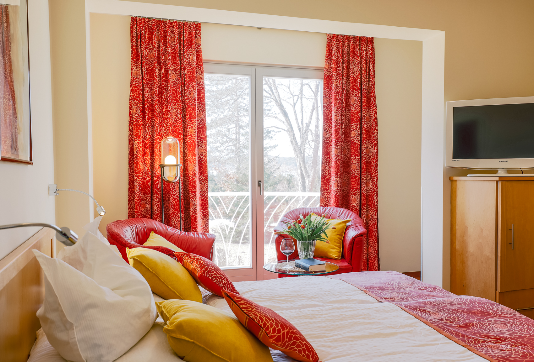 Urlaub am See: Doppelzimmer Balkon und Seeblick - Erwachsenenhotel "das Moser - Hotel am See"