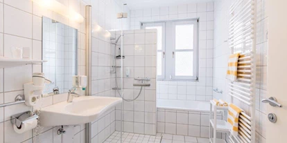 Hotels am See - Verpflegung: Frühstück - Bad Doppelzimmer Classic - Erwachsenenhotel "das Moser - Hotel am See"