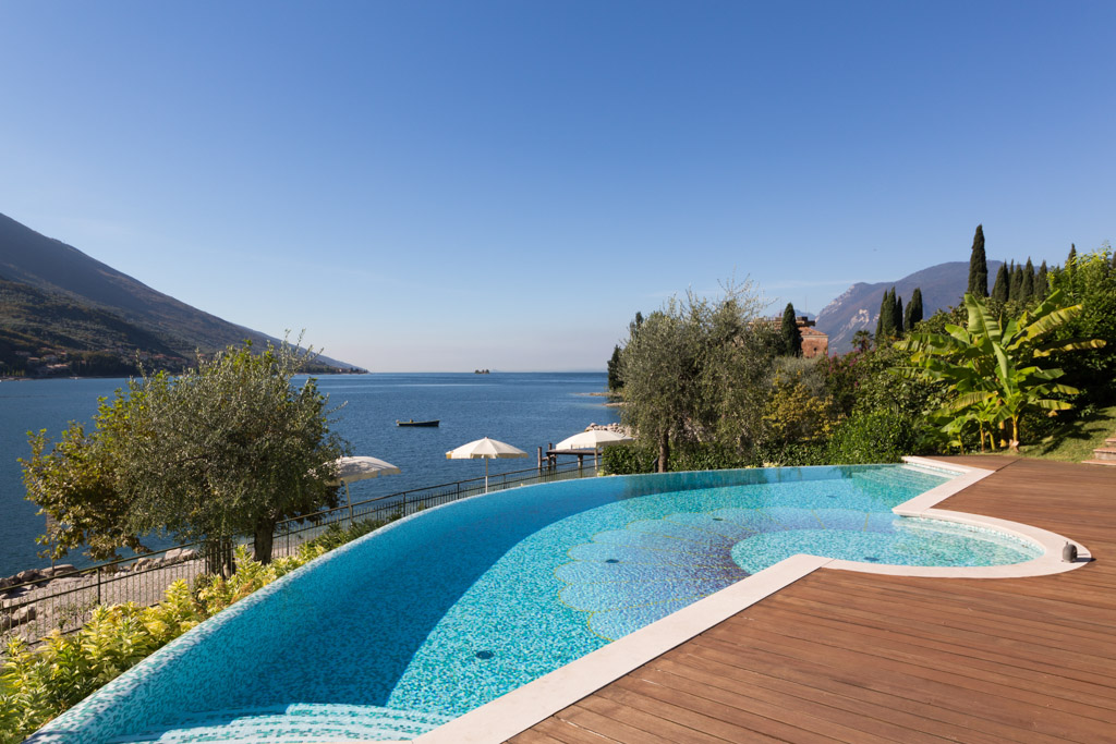 Hotels am See - Klassifizierung: 4 Sterne - Gardasee - Verona - Das Pool - Hotel Maximilian