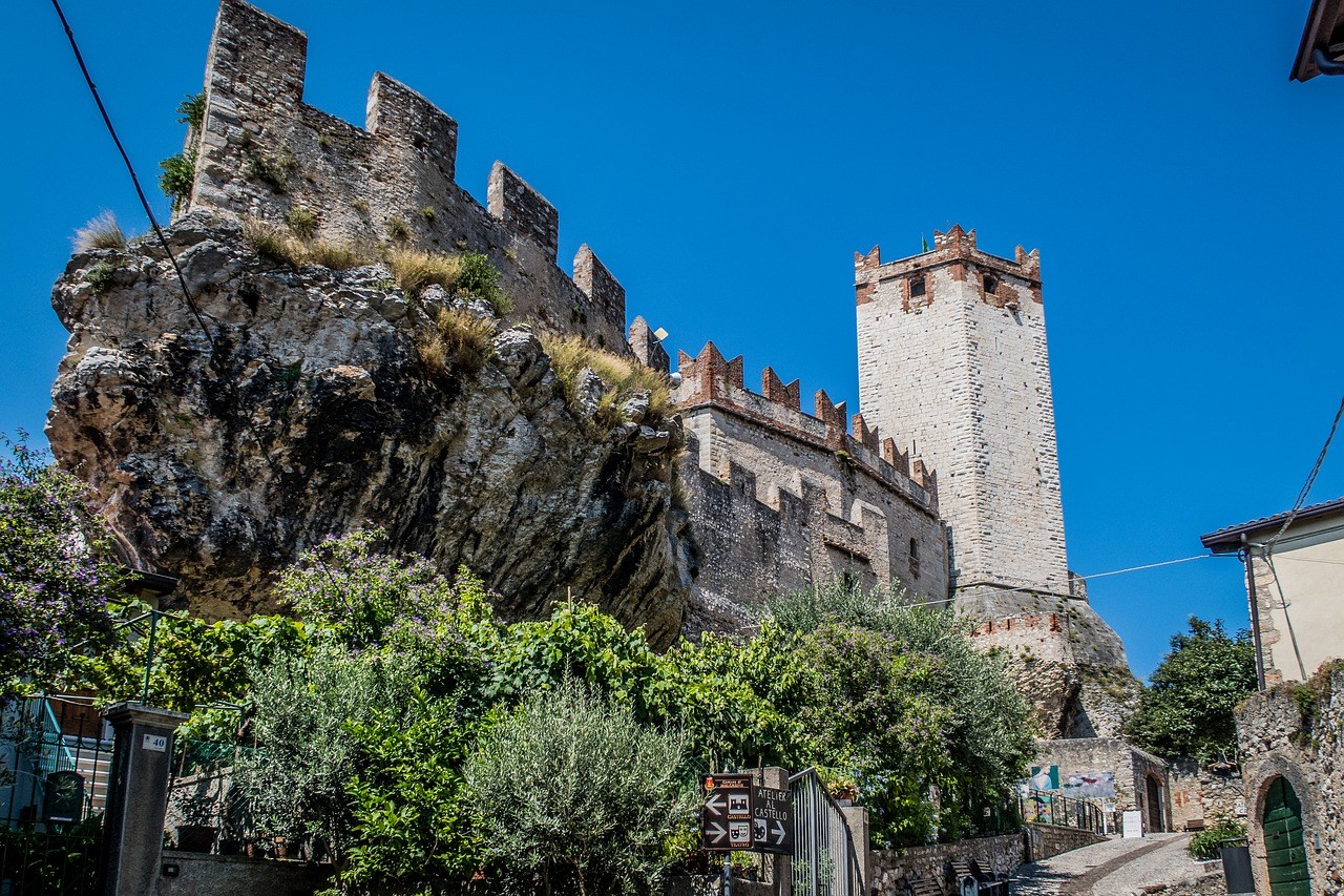 Hotel Baia Verde Ausflugsziele Burg Malcesine