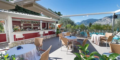 Hotels am See - Verpflegung: Frühstück - Bar - Hotel Baia Verde
