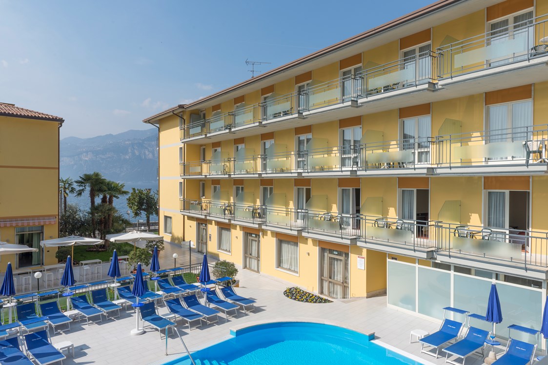 Urlaub am See: Hotel Drago