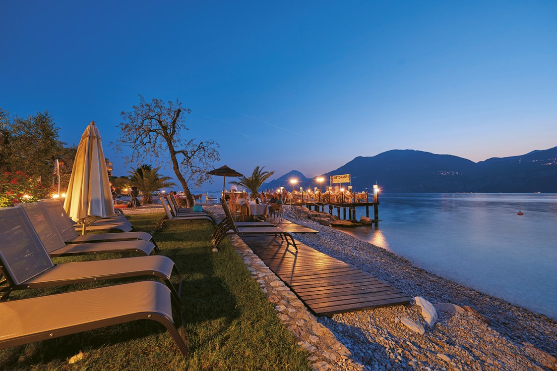 Urlaub am See: Privater Hotelstrand.  - Belfiore Park Hotel