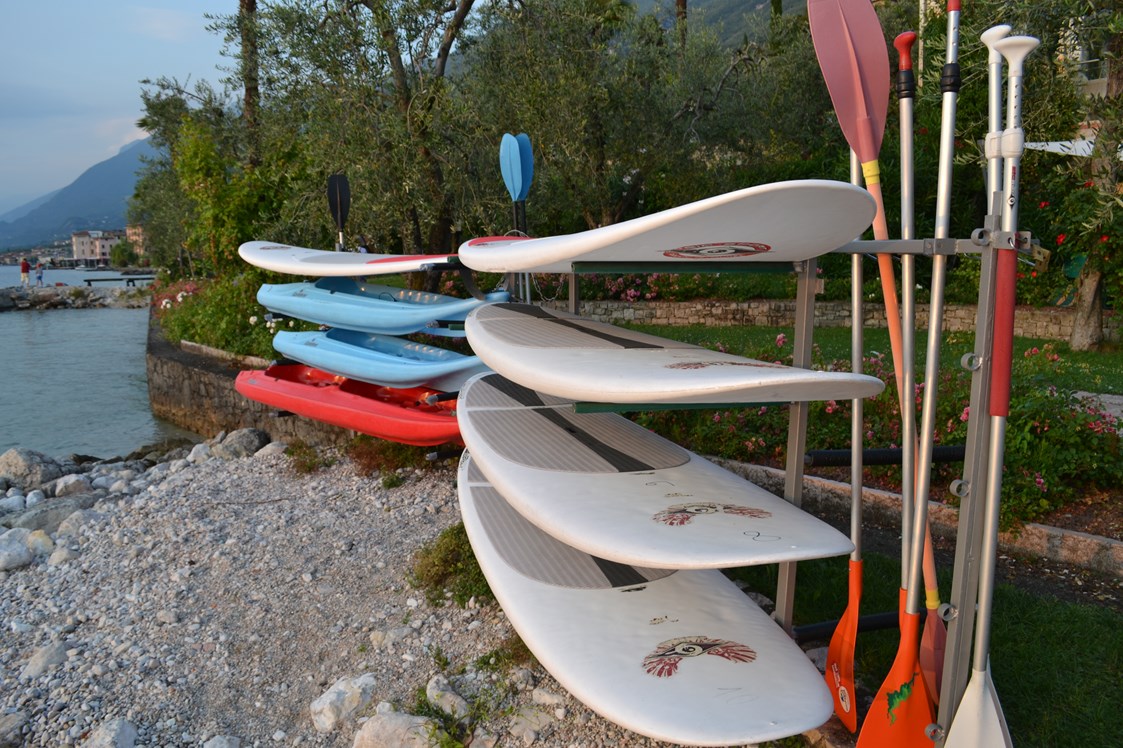 Urlaub am See: Kostenloser Stand Up Paddle Verleih.  - Belfiore Park Hotel