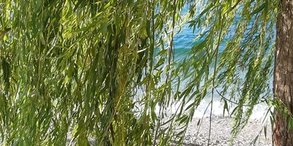 Hotels am See - Klassifizierung: 3 Sterne - Italien - one of the small beach along the promenade - Hotel Danieli La Castellana