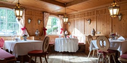 Hotels am See - Verpflegung: Frühstück - Restaurant (Bauernstube) - Via Salina Seehotel