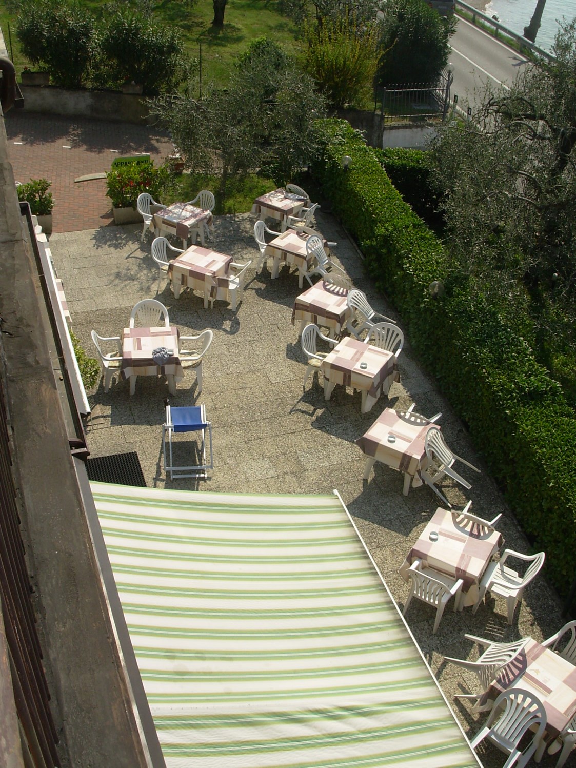 Urlaub am See: Terrasse und Garten Hotel delle Rose. - Hotel delle Rose