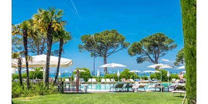 Hotels am See - Verpflegung: Frühstück - Freibad mit Seeblick - Hotel Corte Valier