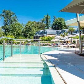 Urlaub am See: Pool - Hotel Corte Valier